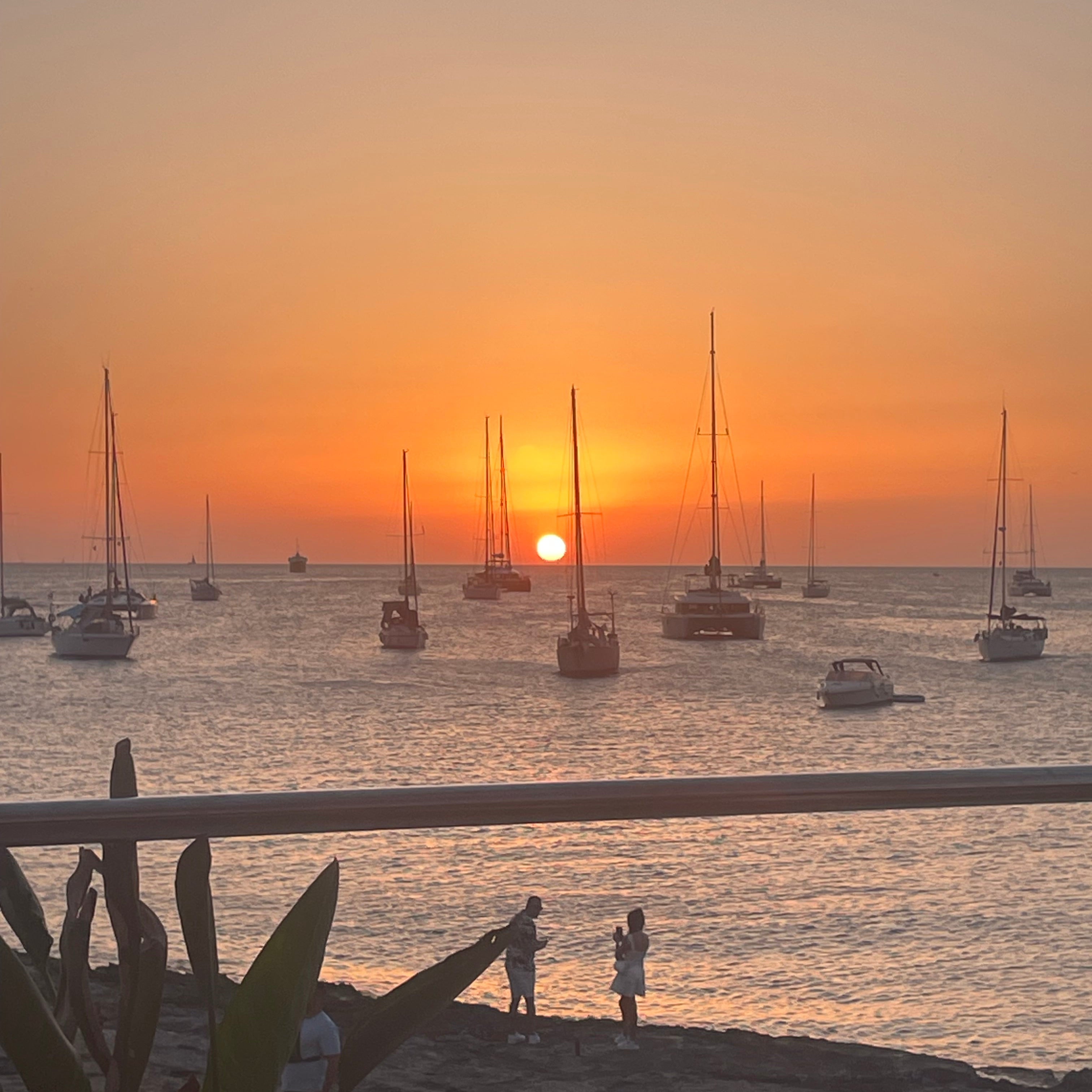 sunset-with-boats-in-Ibiza