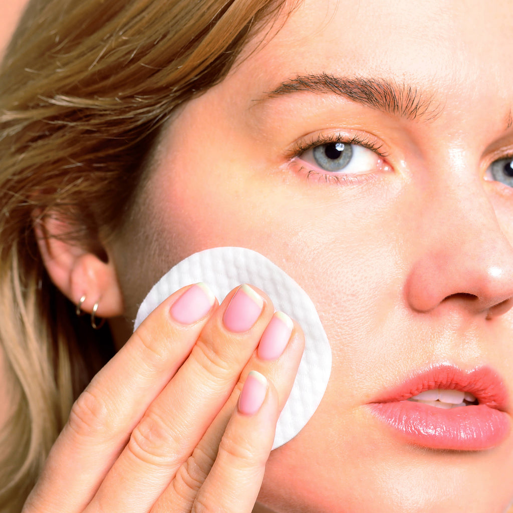 Brightening Toner Pads with Vitamin C & Niacinamide x60 | To brighten & refresh tired complexions| £6.00